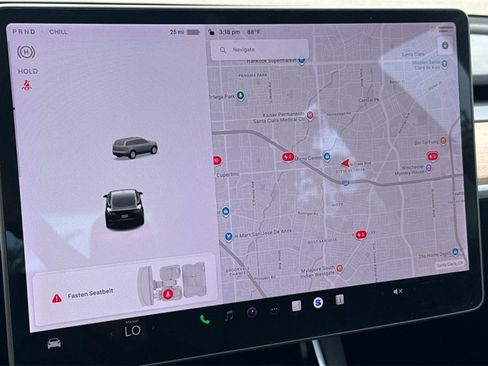 Used 2019 Tesla Model 3 Mid Range image 18