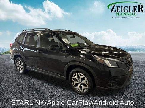 Used 2024 Subaru Forester Premium image 12