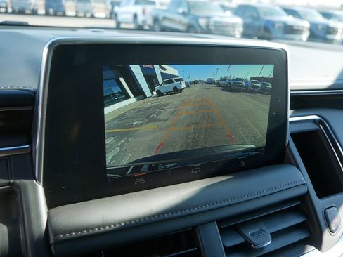 Used 2024 GMC Yukon SLE image 29