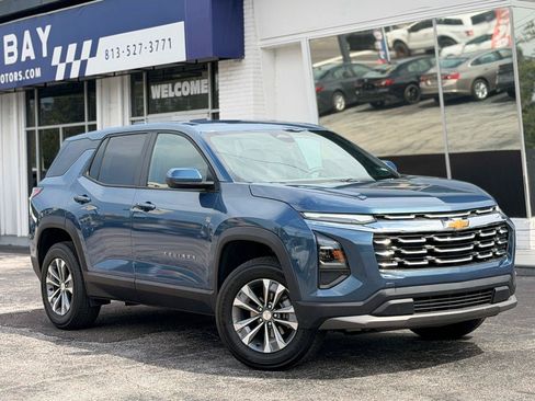 Used 2026 Chevrolet Equinox LT FWD image 5