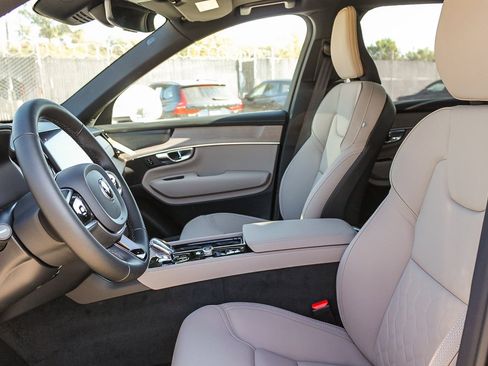 New 2026 Volvo XC90 T8 Plus w/ Protection Package image 20