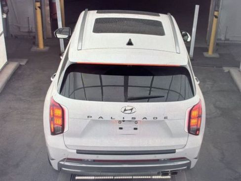 Used 2024 Hyundai Palisade Calligraphy image 19