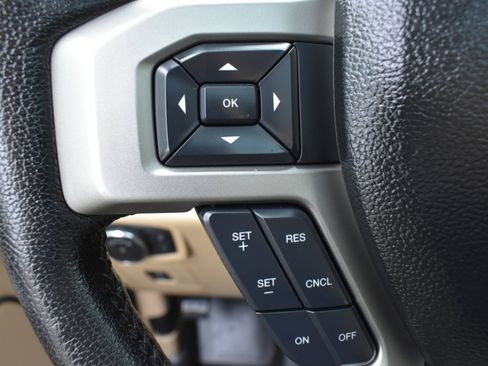 Used 2016 Ford F150 Lariat w/ Equipment Group 502A Luxury image 15