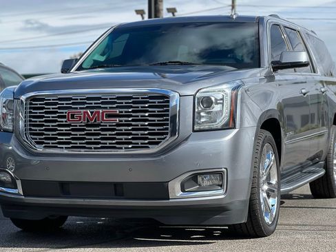 Used 2019 GMC Yukon XL Denali w/ Open Road Package image 13