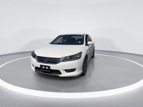 Used 2014 Honda Accord Sport image 3