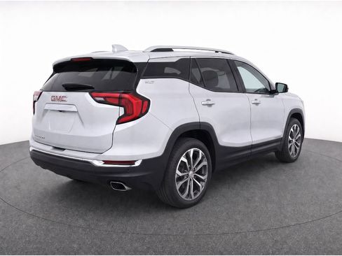 Used 2019 GMC Terrain SLT w/ Preferred Package FWD image 4