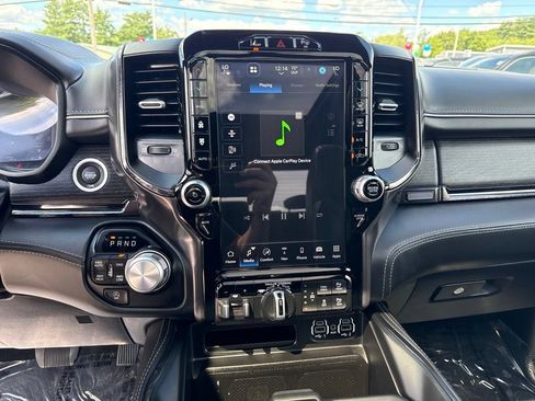 Used 2023 RAM 1500 Limited AWD/4WD image 11