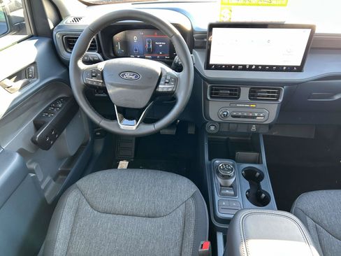 Used 2025 Ford Maverick XLT w/ XLT Luxury Package AWD/4WD image 13