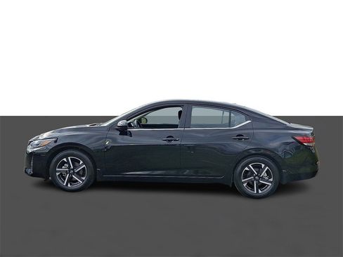 Used 2025 Nissan Sentra SV image 4