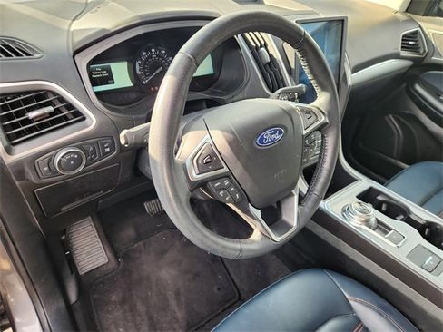 Used 2022 Ford Edge SEL w/ Sport Appearance Package image 8