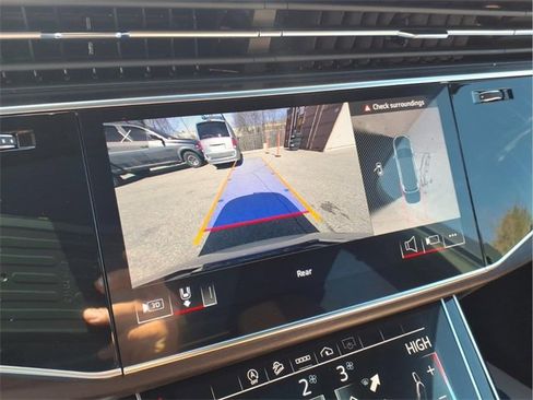 Used 2023 Audi Q7 2.0T Premium Plus w/ Premium Plus Package image 22