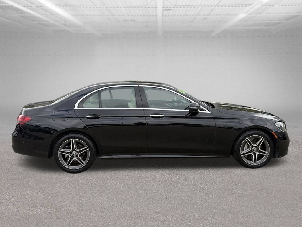Used 2023 Mercedes-Benz E 350 4MATIC Sedan image 6