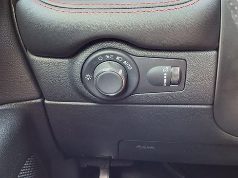 Used 2025 Dodge Durango GT AWD/4WD image 20