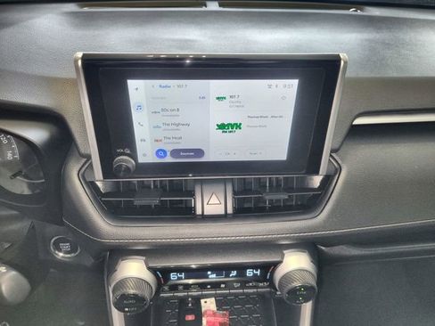 Used 2025 Toyota RAV4 XLE FWD image 16