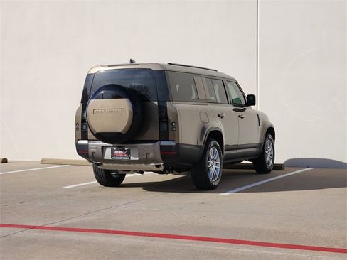 New 2026 Land Rover Defender 130 S image 4