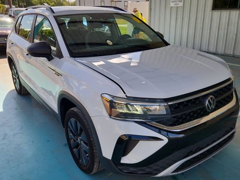 Used 2023 Volkswagen Taos S image 4