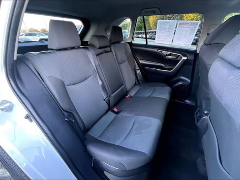 Used 2025 Toyota RAV4 XLE image 25