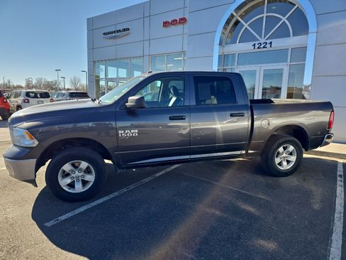 Used 2021 RAM 1500 Tradesman w/ Chrome Appearance Group image 7