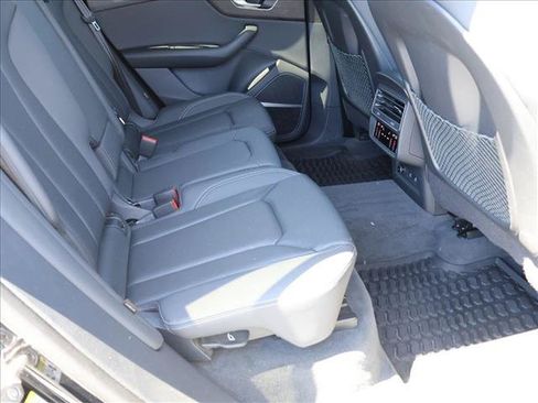 Used 2022 Audi Q8 Premium Plus AWD/4WD image 27