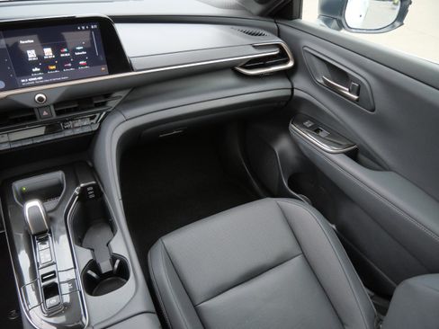 Certified 2026 Toyota Crown Limited w/ Advanced Technology Package image 12