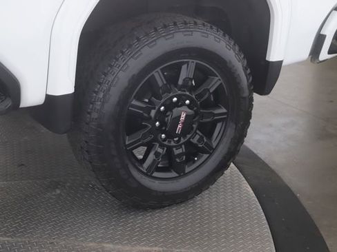 Used 2026 GMC Sierra 2500 AT4 w/ AT4 Premium Plus Package AWD/4WD image 14