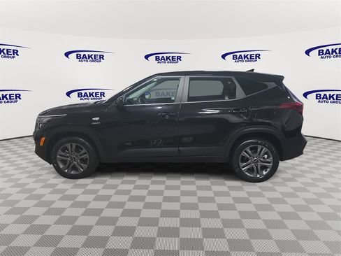 Used 2021 Kia Seltos LX image 8