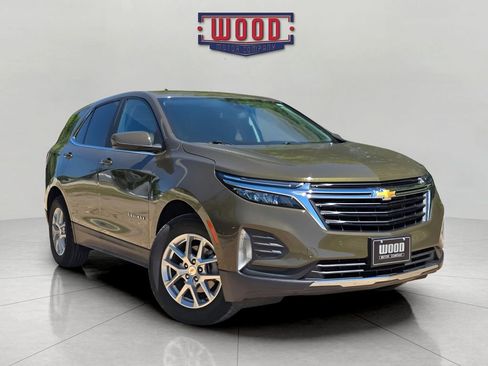 Used 2024 Chevrolet Equinox LT w/ LPO, Floor Liner Package FWD image 1