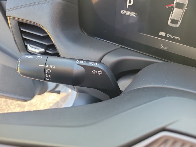 New 2027 Nissan Sentra SV w/ SV Convenience Package FWD image 23