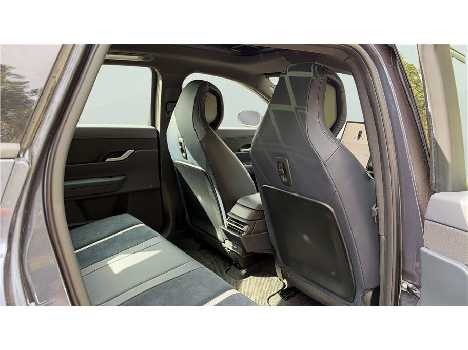 Used 2023 Fisker Ocean Extreme AWD/4WD image 23