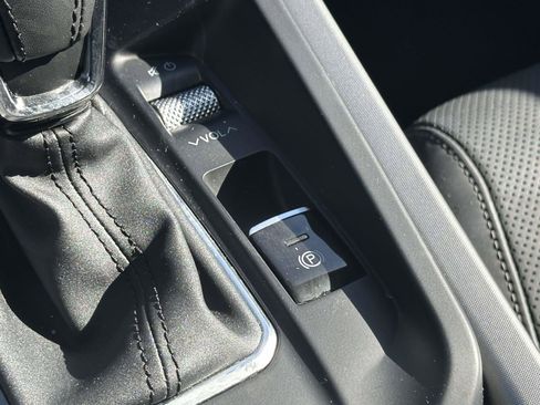 Used 2024 Alfa Romeo Tonale Ti image 32