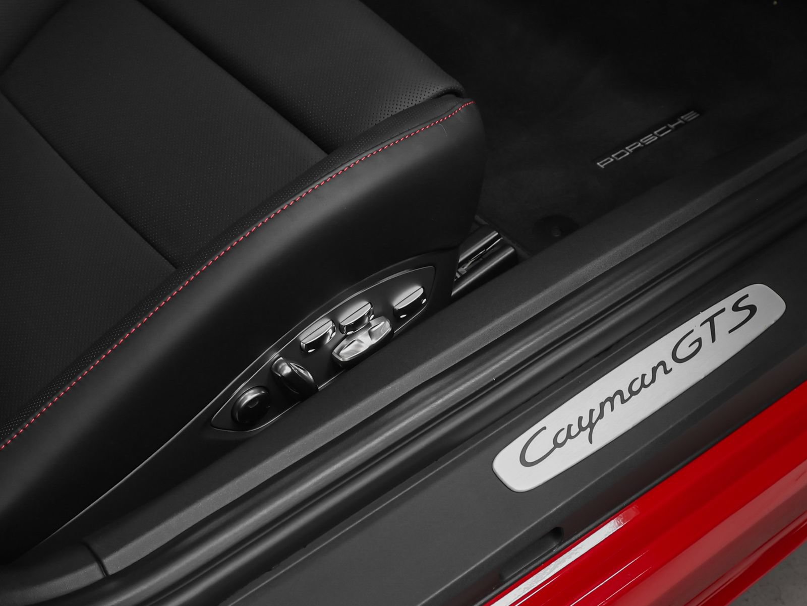 Certified 2025 Porsche 718 Cayman GTS RWD image 23