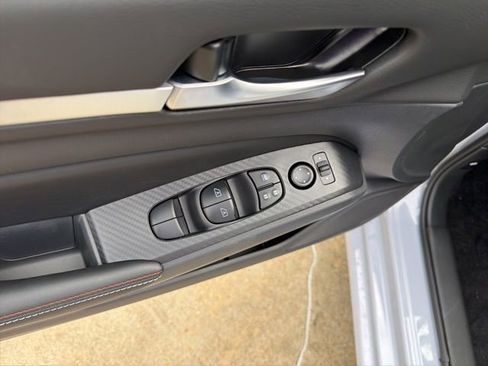 New 2026 Nissan Altima 2.5 SR image 12