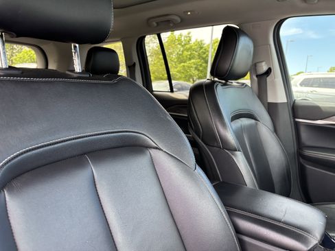 Used 2022 Jeep Grand Cherokee Limited 4xe image 35