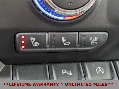 Used 2020 GMC Sierra 1500 AT4 w/ AT4 Premium Package image 27