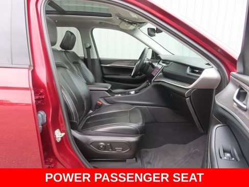 Used 2023 Jeep Grand Cherokee Limited AWD/4WD image 27