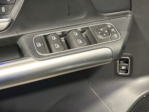 New 2026 Mercedes-Benz GLA 250 image 13
