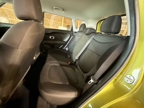 Used 2017 Kia Soul FWD image 24