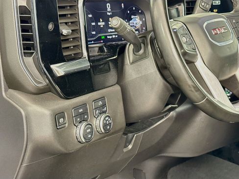 Used 2024 GMC Sierra 1500 Elevation w/ LPO, Elevation Black Package AWD/4WD image 12