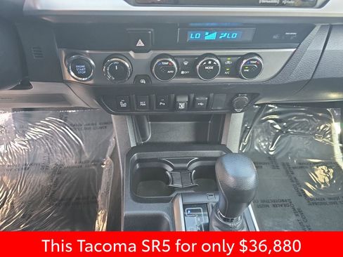 Used 2023 Toyota Tacoma SR5 AWD/4WD image 31