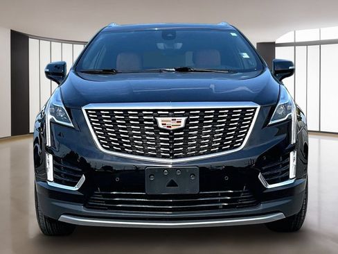 Used 2024 Cadillac XT5 Premium Luxury w/ Technology Package AWD/4WD image 3