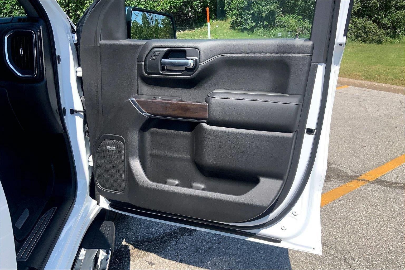 Used 2019 GMC Sierra 1500 SLT w/ SLT Premium Plus Package AWD/4WD image 26