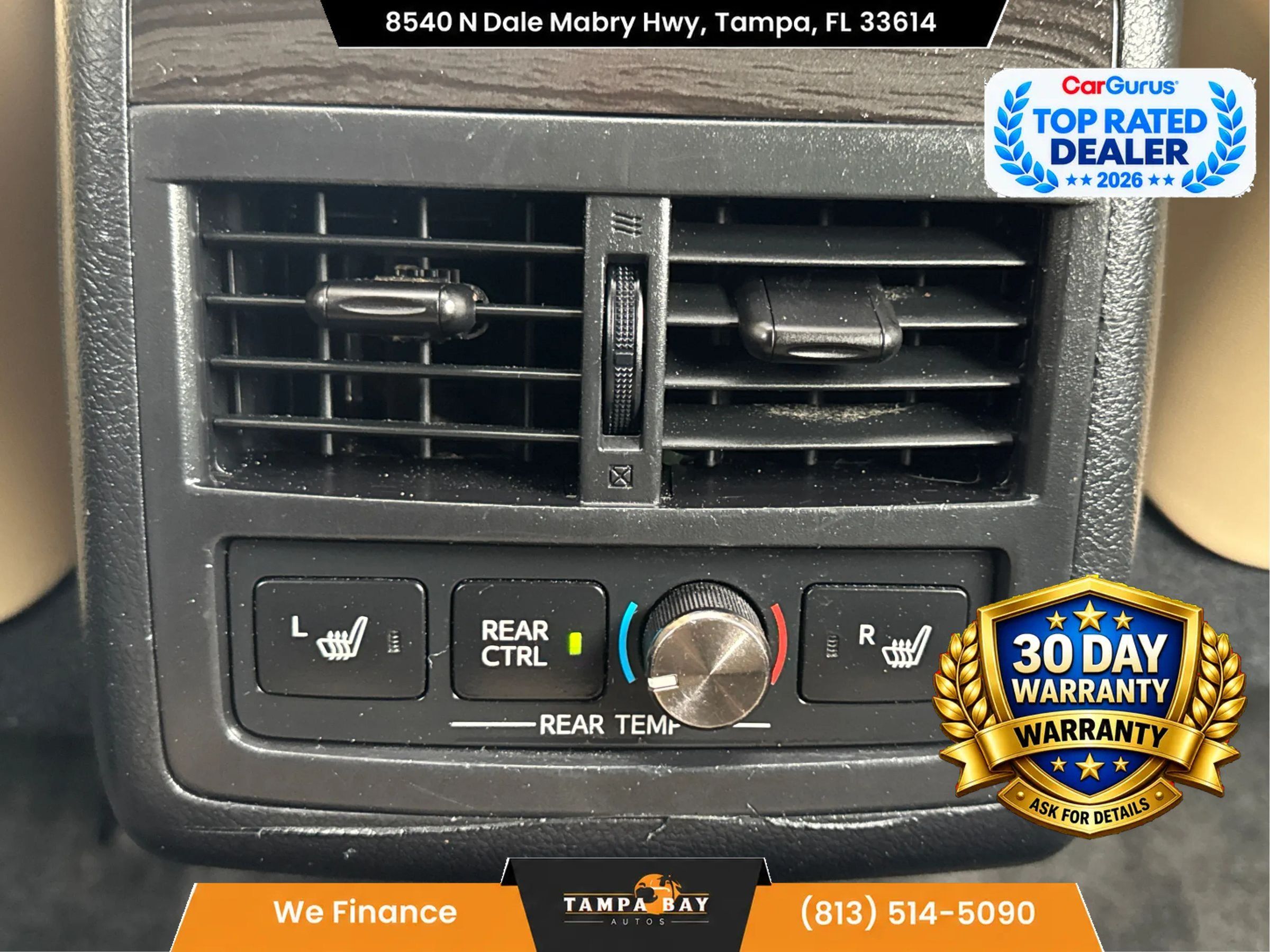 Used 2014 Toyota Avalon Limited w/ Technology Package FWD image 35
