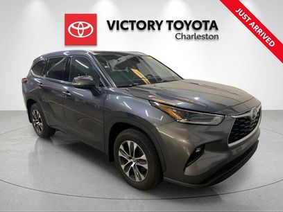 Used 2021 Toyota Highlander XLE