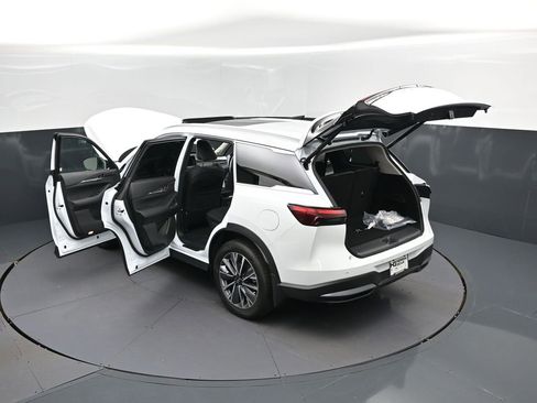 New 2027 INFINITI QX60 Luxe w/ Cargo Package FWD image 2