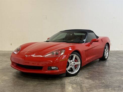 Used 2006 Chevrolet Corvette Convertible w/ Preferred Equipment Group RWD image 37