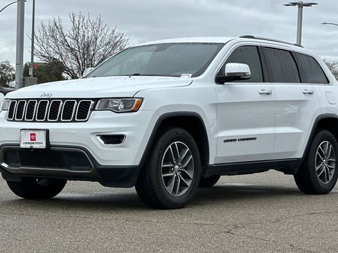 Used 2018 Jeep Grand Cherokee Limited image 8