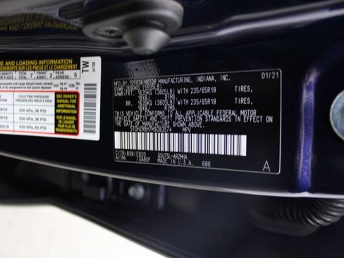 Used 2021 Toyota Highlander XLE image 46