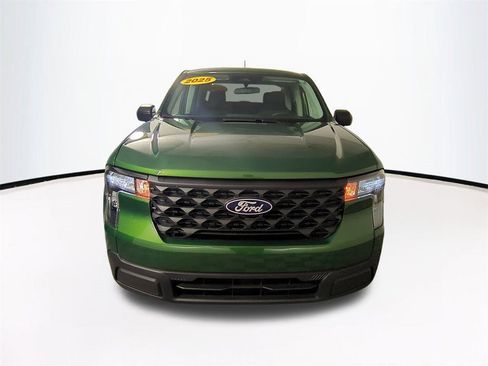 Used 2025 Ford Maverick XL image 3