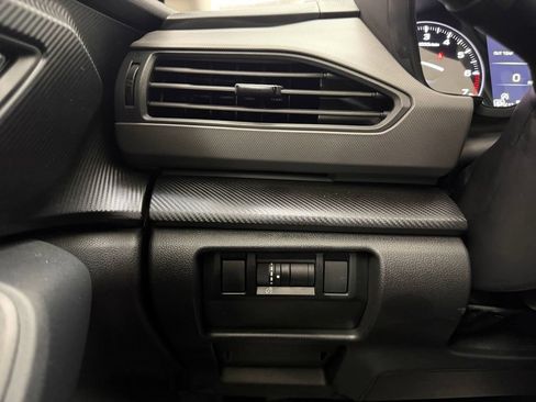 Used 2024 Subaru Crosstrek 2.5i Limited w/ Popular Package #3A AWD/4WD image 32