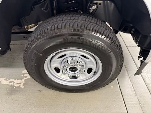 New 2026 Ford F250 XL w/ XL Chrome Package image 5